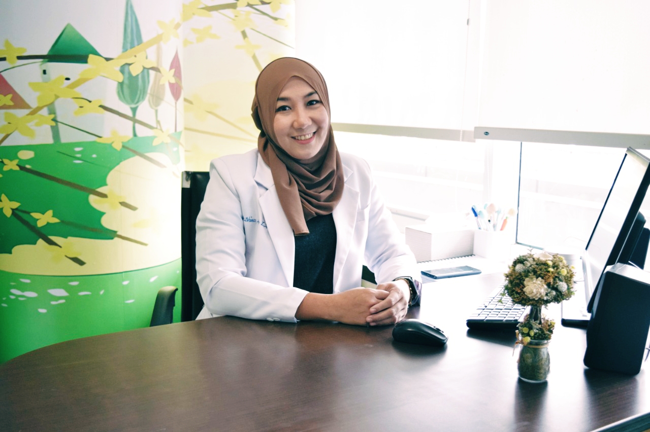 Dokter Spesialis Anak Semen Padang Hospital (SPH) dr. Dhina Lydia Lestari, M.Biomed, Sp.A.