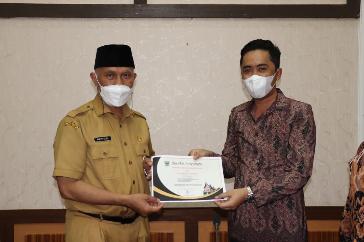 Gubernur Sumbar, Mahyeldi, Gubernur Luncurkan Aplikasi Smart Sumbar Madani, di Padang, Selasa (10/8/2021).