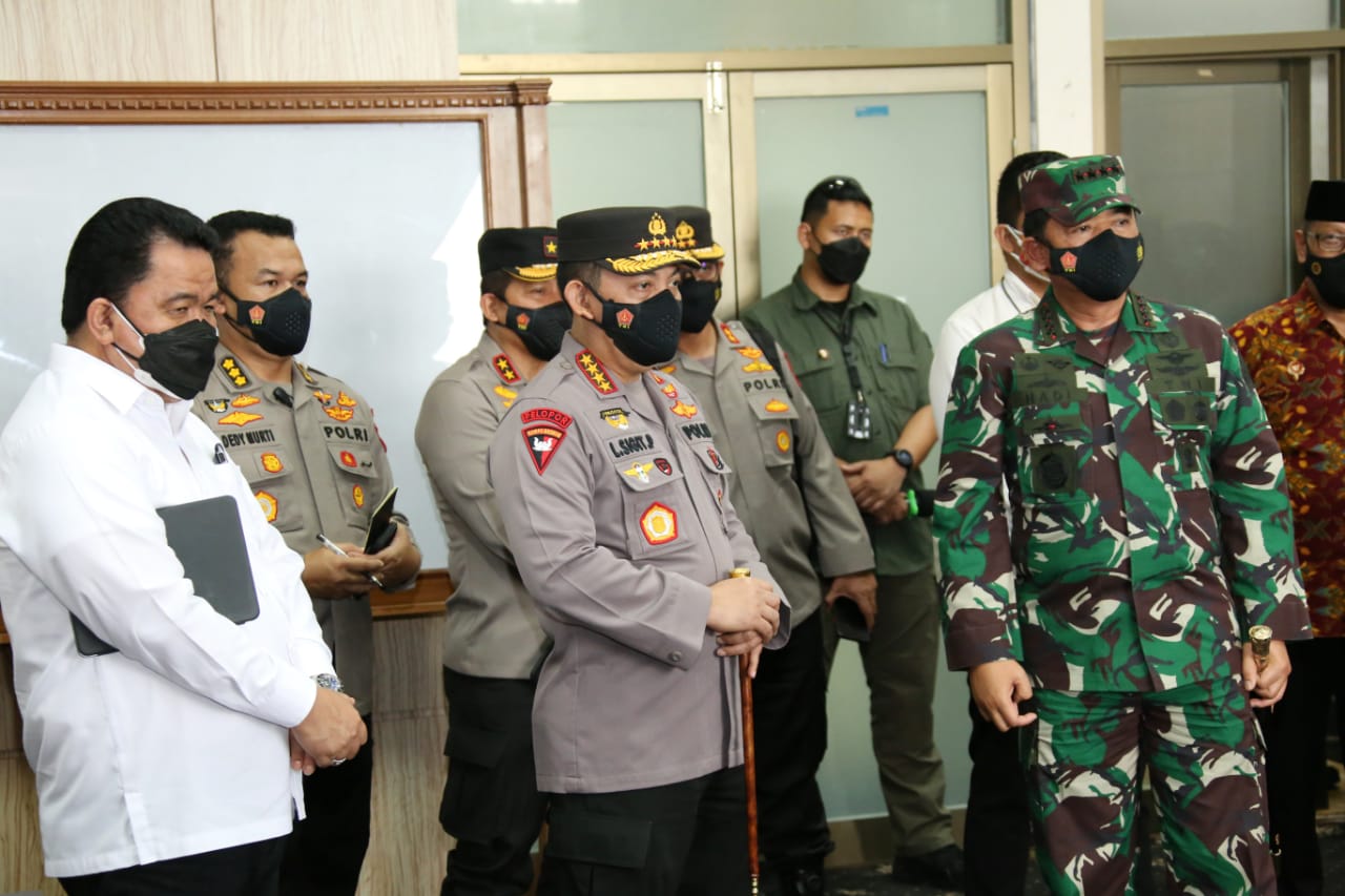Panglima TNI Marsekal Hadi Tjahjanto dan Kapolri Jenderal Listyo Sigit Prabowo