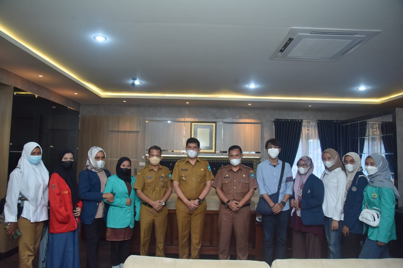 Wali Kota Sawahlunto, Deri Asta, menerima Tim Verifikasi dan Validasi DTKS Kemensos, Senin (8/11/2021). 
