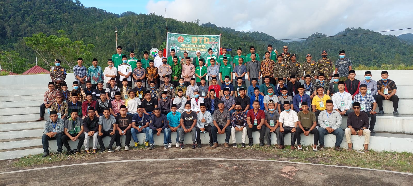 Pembukaan pelatihan Diklat Tingkat Dasar (DTD) Gerakan Pemuda Ansor yang berlokasi di amphi theater, Mandeh Tarusan, Jumat (28/2/2022.