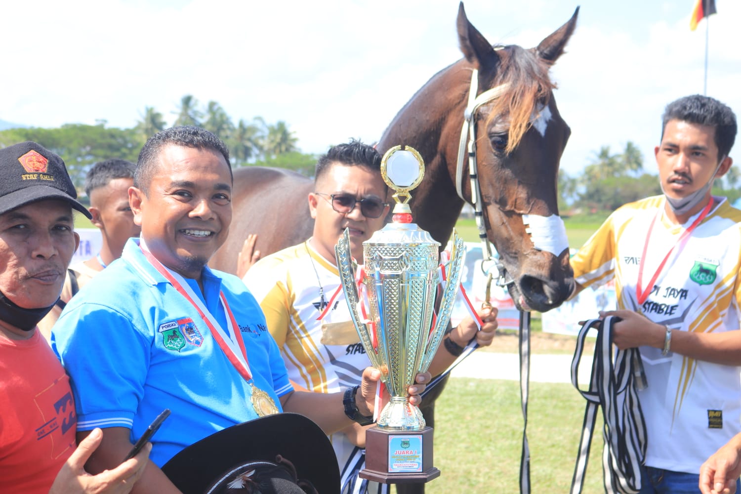 Lady Security Kuda milik Wali Kota Riza Falepi berhasil menjuarai pacu kuda Payakumbuh Bank Nagari Open Race tahun 2022, Minggu (20/2/2022).