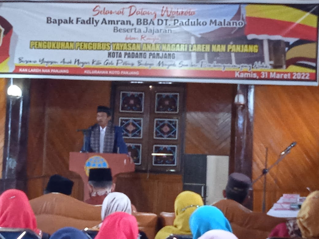 Ketua KAN Lareh Nan Panjang, M. Aulia Dt Sirarajo saat memberikan sambutan, Kamis (31/3/2022).