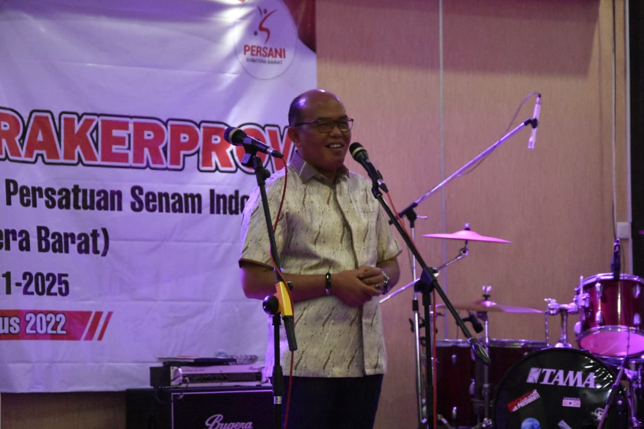 Ketua DPRD Sumbar, Supardi, pada pelantikan dan pembukaan Rakernas Persani, Minggu (14/8/2022) di Padang.
