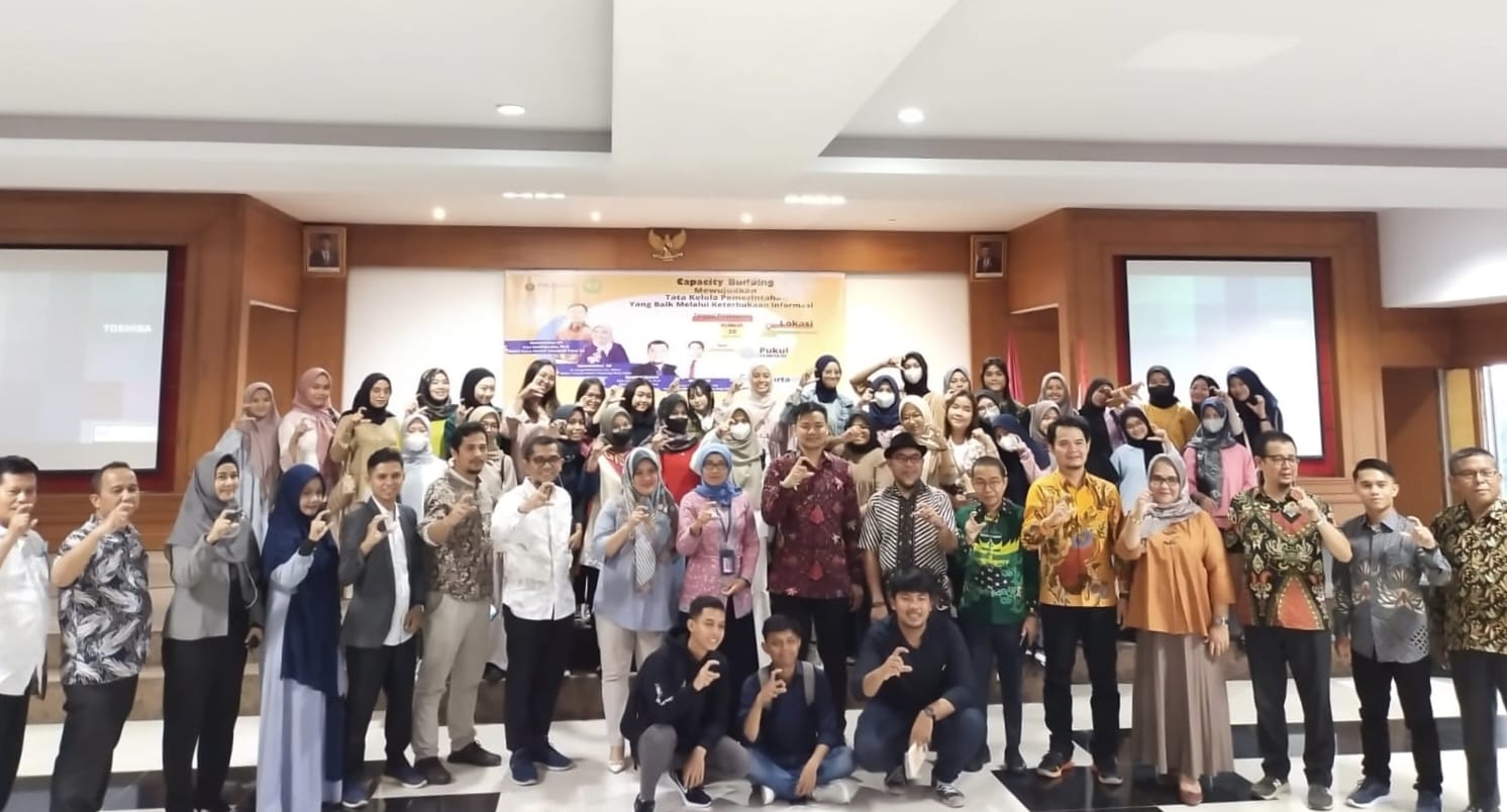 Peserta diskusi Peradi Cabang Padang dan Fakultas Hukum Universitas Bung Hatta Padang, Jumat (30/9/2022).