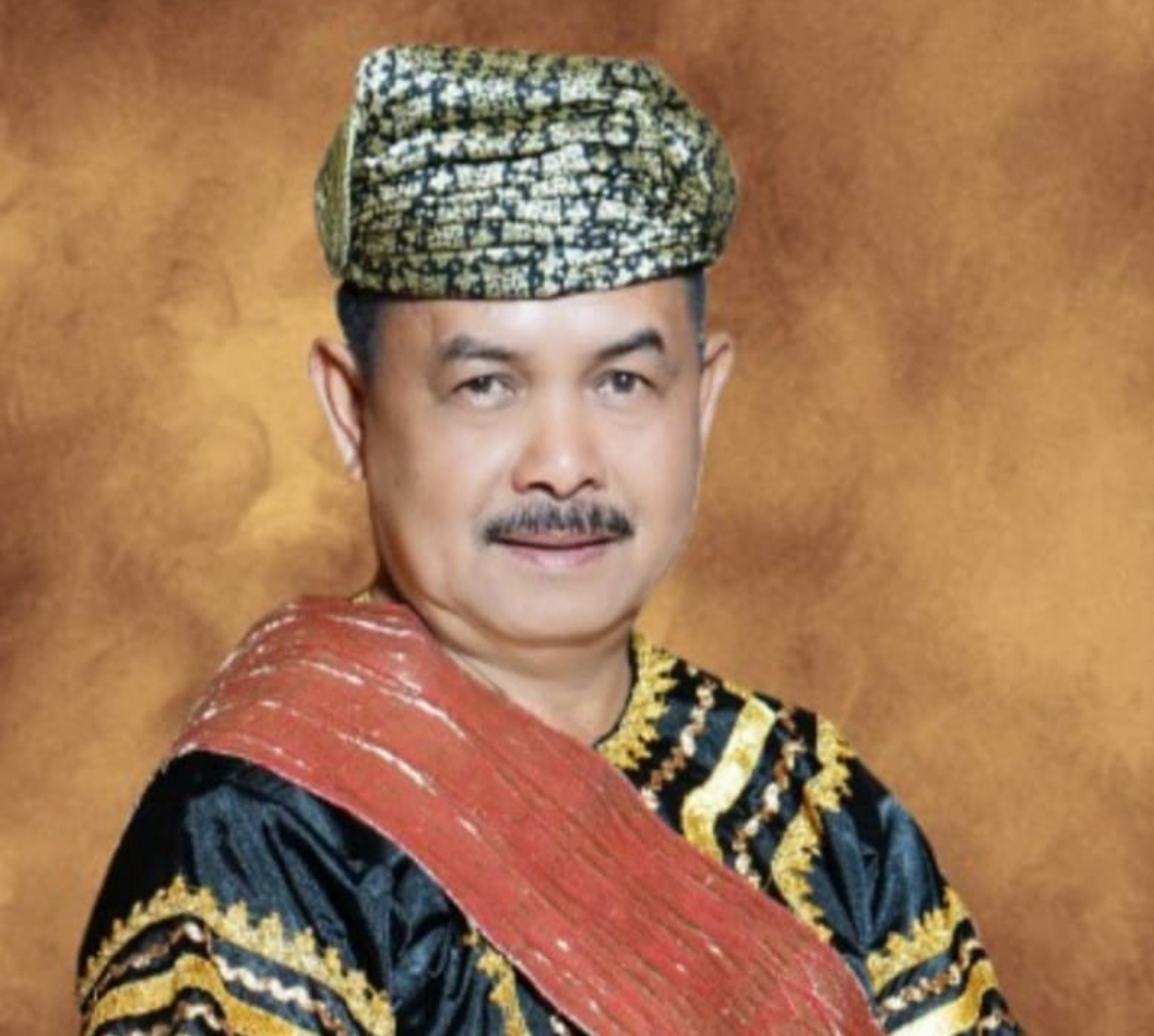 Ketua Umum LKAAM Sumbar, Dr. H. Fauzi Bahar.