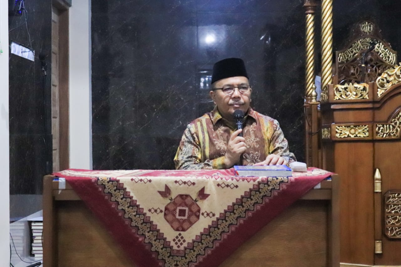 Hansastri saat kunjungan Safari Ramadan ke Masjid Nurul Hikmah, Kurao Pagang, Kec. Nanggalo, Padang, Minggu (9/4/2023). Foto Adpsb.