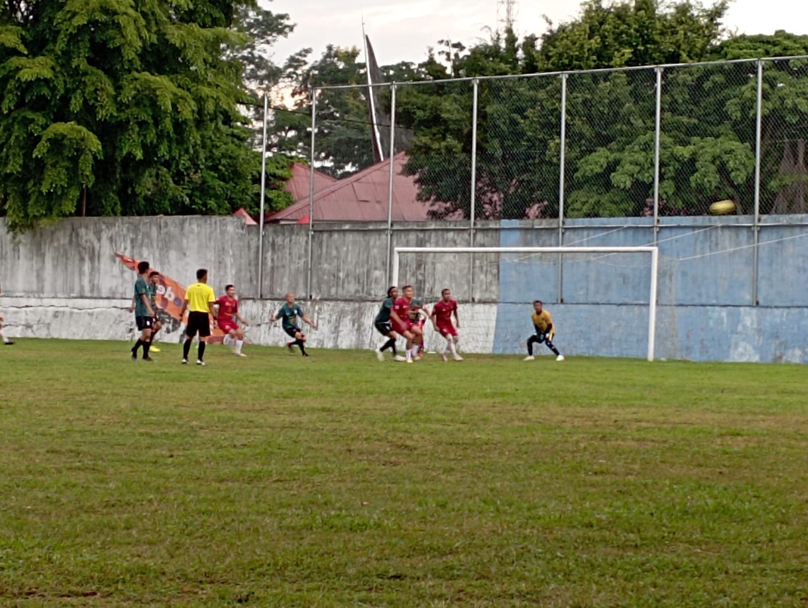 Suasana pertandingan antara PS POP Bukitinggi vs PS POP Dharmasraya, pertandingan berakhir 1-0 untuk Bukitinggi
