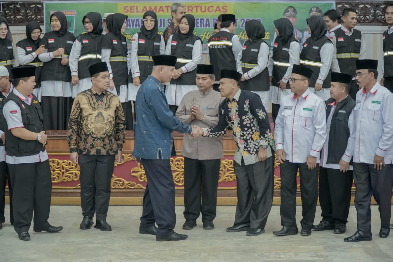 Gubernur Mahyeldi saat acara Silaturahim bersama TPHD Prov. Sumbar tahun 2023, di Aula Kantor Gubernur, Padang, Minggu (4/6/2023). Foto Adpsb. 
