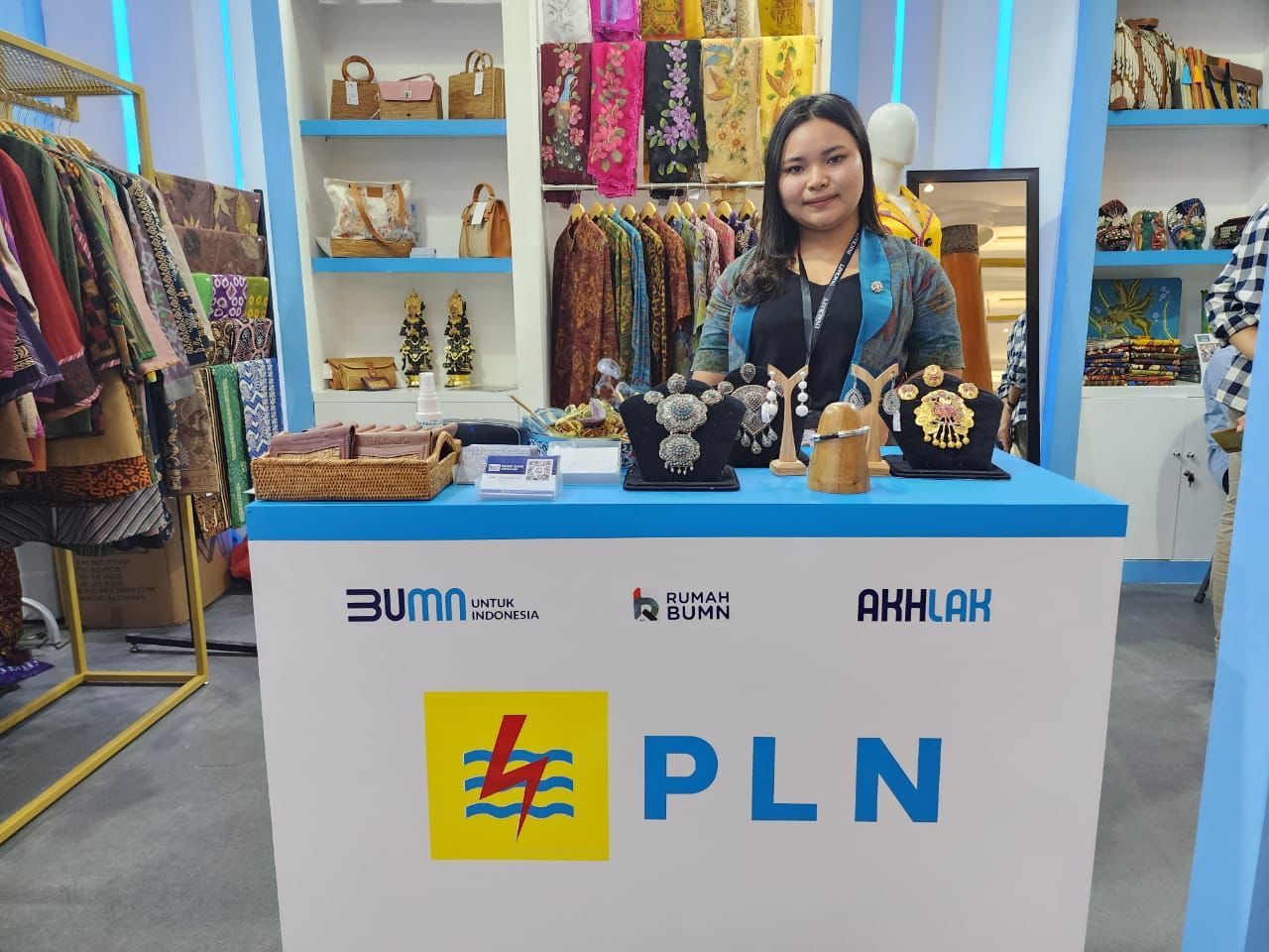 Rumah BUMN Denpasar memamerkan produk kerajinan tangan pada pameran Inacraft 2023