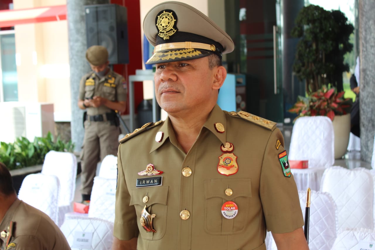 Kepala Satuan Polisi Pamong Praja Provinsi Sumatera Barat Irwan. Foto Adpsb. 