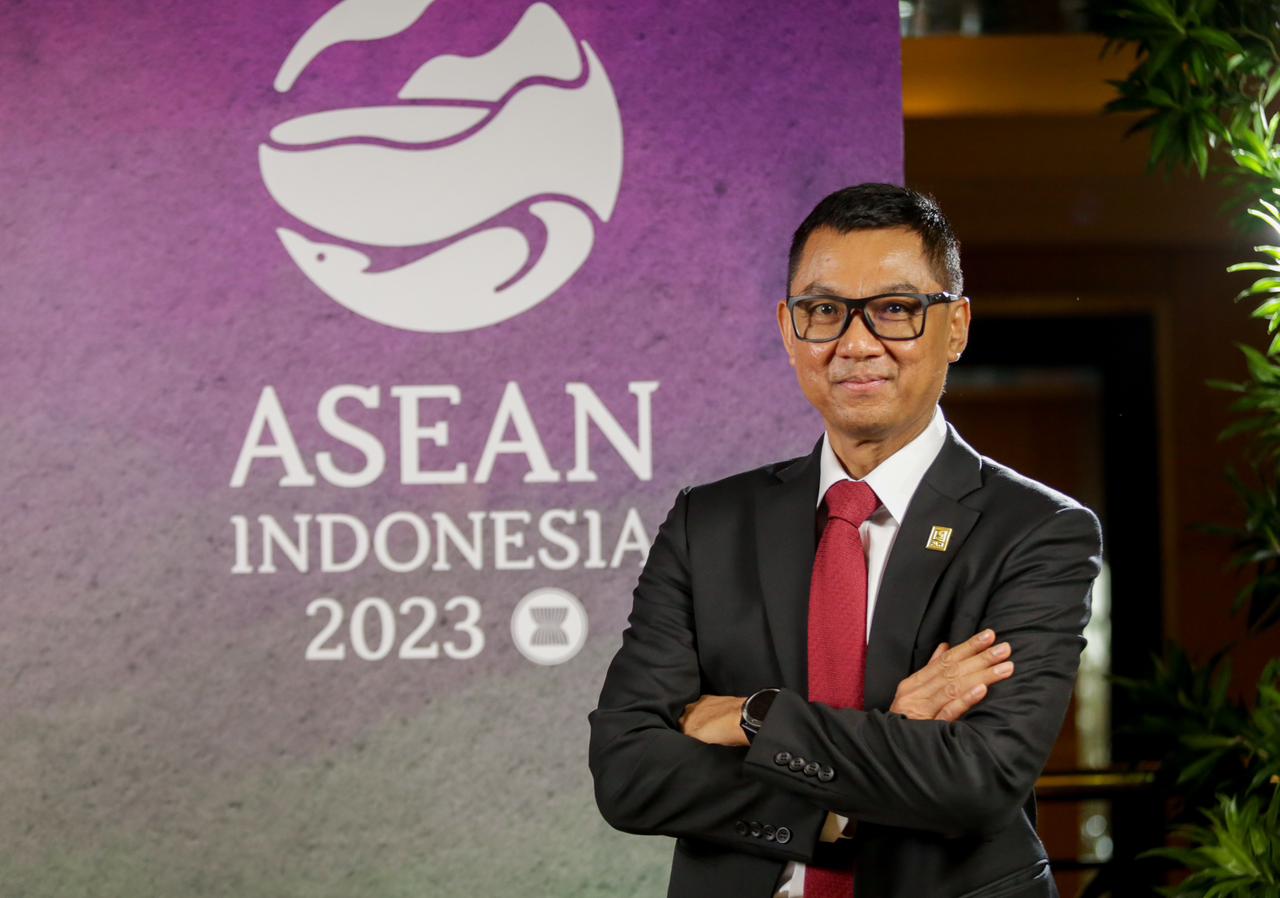 Pada ASEAN-Indo-Pacific Forum (AIPF) Direktur Utama PLN, Darmawan Prasodjo menyampaikan pentingnya sebuah kolaborasi untuk bisa menghadapi tantangan bersama.