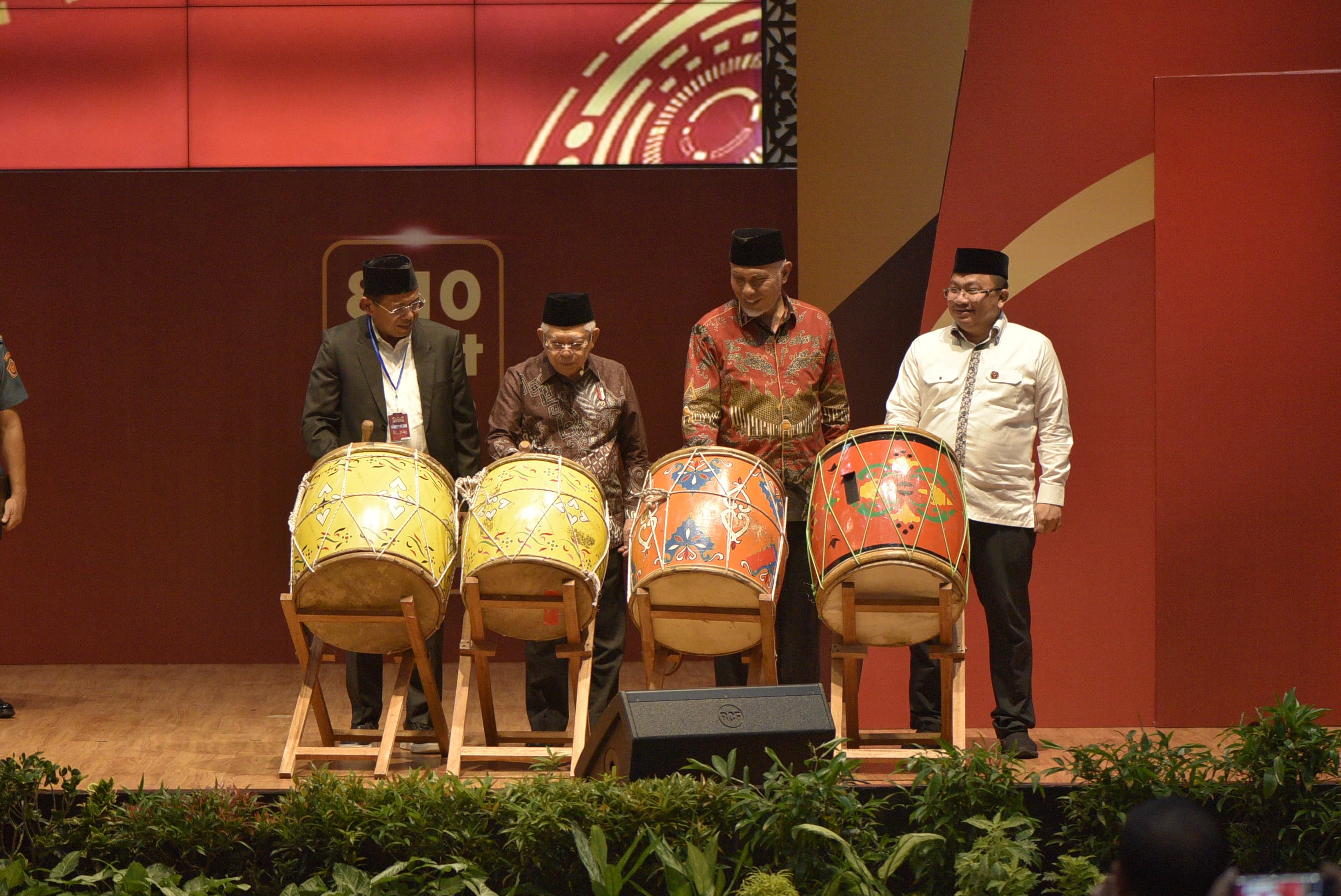 Wapres RI membuka secara resmi iven Minangkabau Halal Festival 2023 di aula Universitas Negeri Padang (UNP) Jumat (8/9/2023). FotoAdpsb.