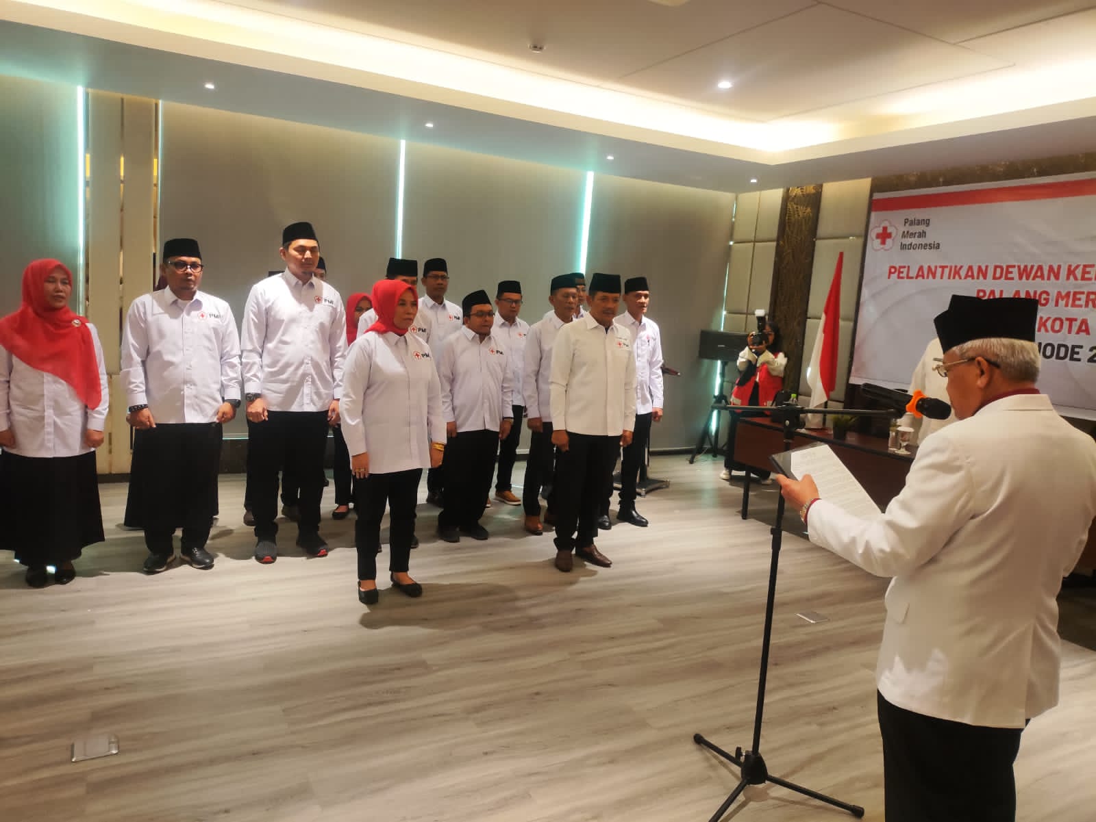 Pelantikan Pengurus PMI Kota Solok periode 2023-2028 yang dilaksanakan di Hotel Balcone, Bukittinggi, Kamis (23/11/2023). Foto dok PMI.