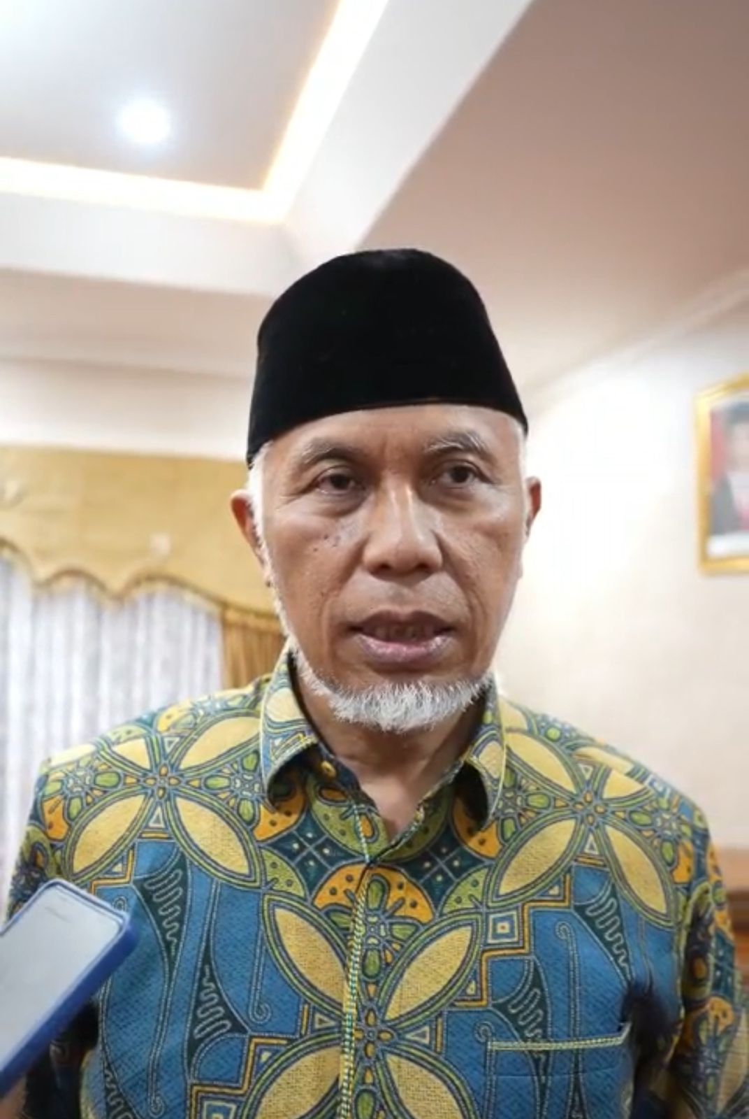 Gubernur Sumatera Barat, Mahyeldi Ansharullah. Foto Adpsb. 