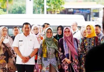 Wako Sonny bersama rombongan Anggota DPR RI dari Komisi X, Rabu (6/12/2023) di Balai Kota  Padang Panjang.