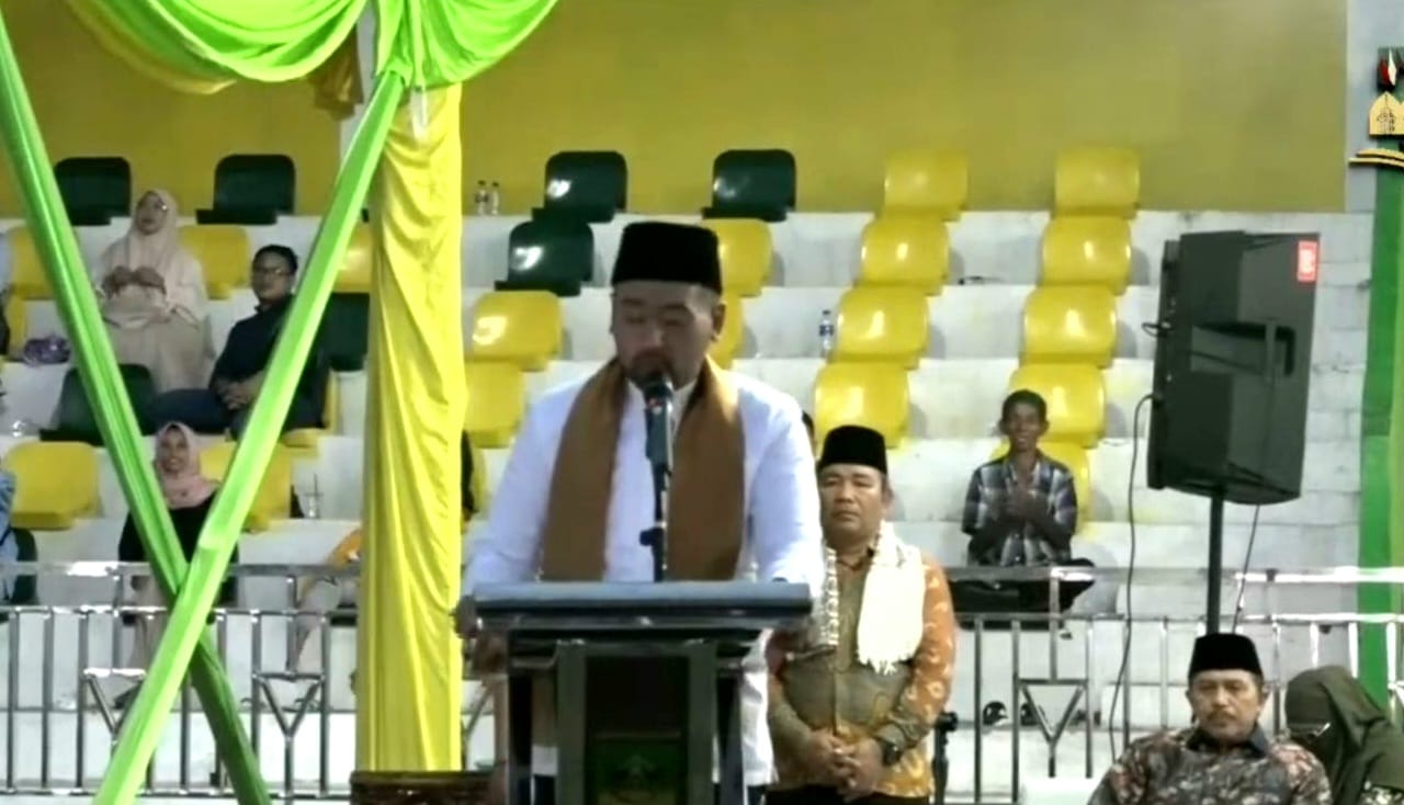 Wakil Gubernur Sumatera Barat, Audy Joinaldy, menutup Musabaqah Tilawatil Quran Nasional ke-40 atau MTQN XL tingkat Provinsi Sumbar di Solok Selatan (Solsel), Minggu (17/12/2023). Foto Adpsb. 