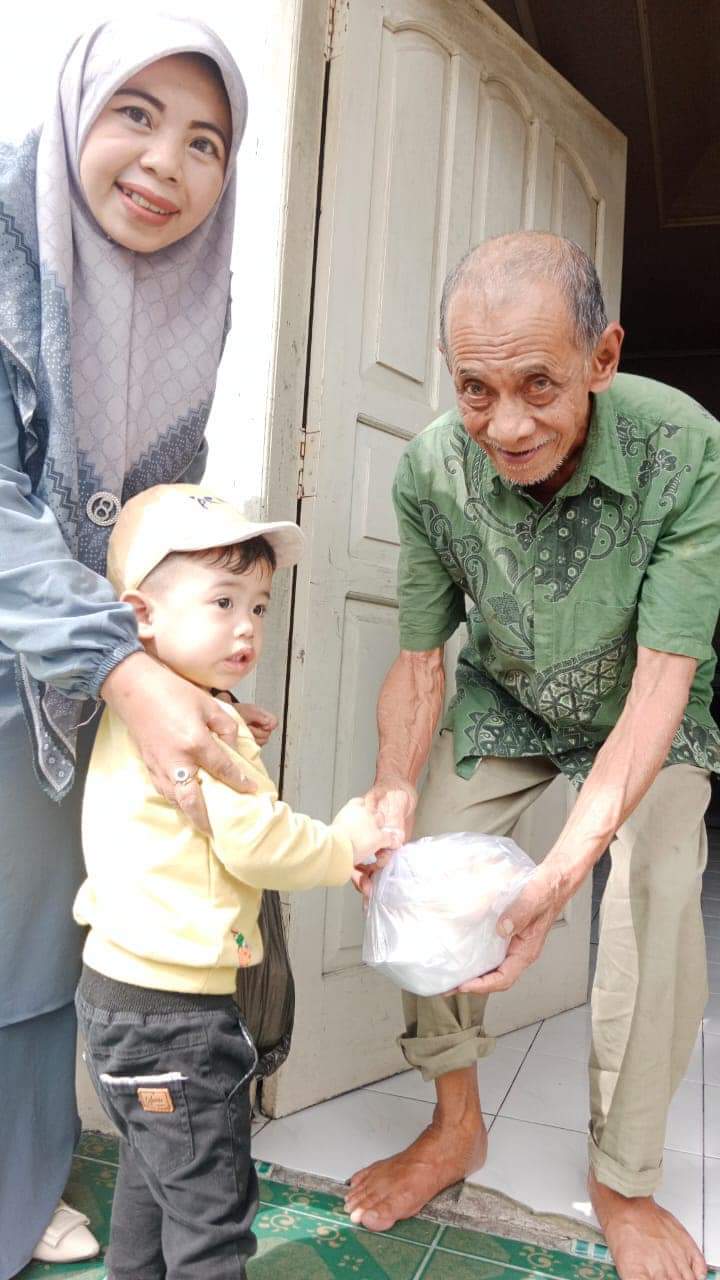 Anak PAUD Raudhatul Janah dalam kegiatan Jumat Berbagi