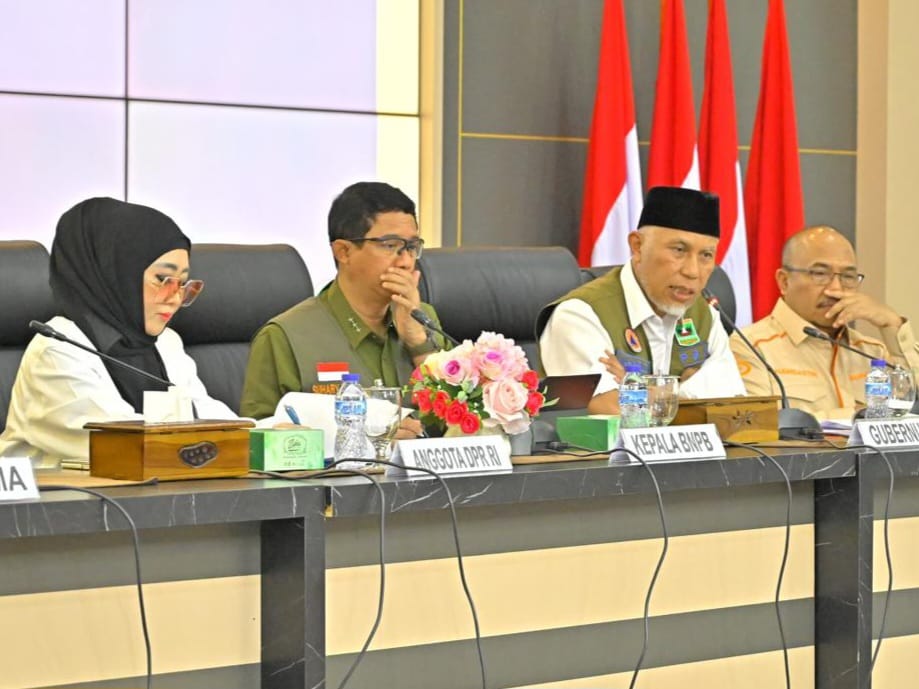 Gubernur Sumbar Mahyeldi, memberi arahan tentang kegiatan nasional di Padang. Foto Adpsb. 