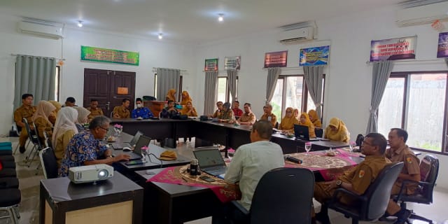Sosialisasi yang digelar Dinas Lingkungan Hidup Kota Solok  di Aula Balitbang, Rabu (24/04/24).