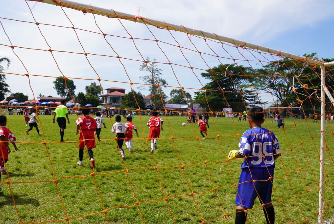 Suasana pertandingan usia dini