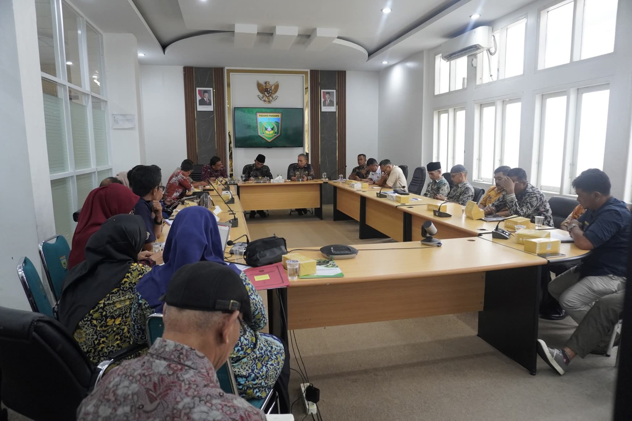Pemko Padang Panjang saat Rakor dengan jajaran PT KAI.