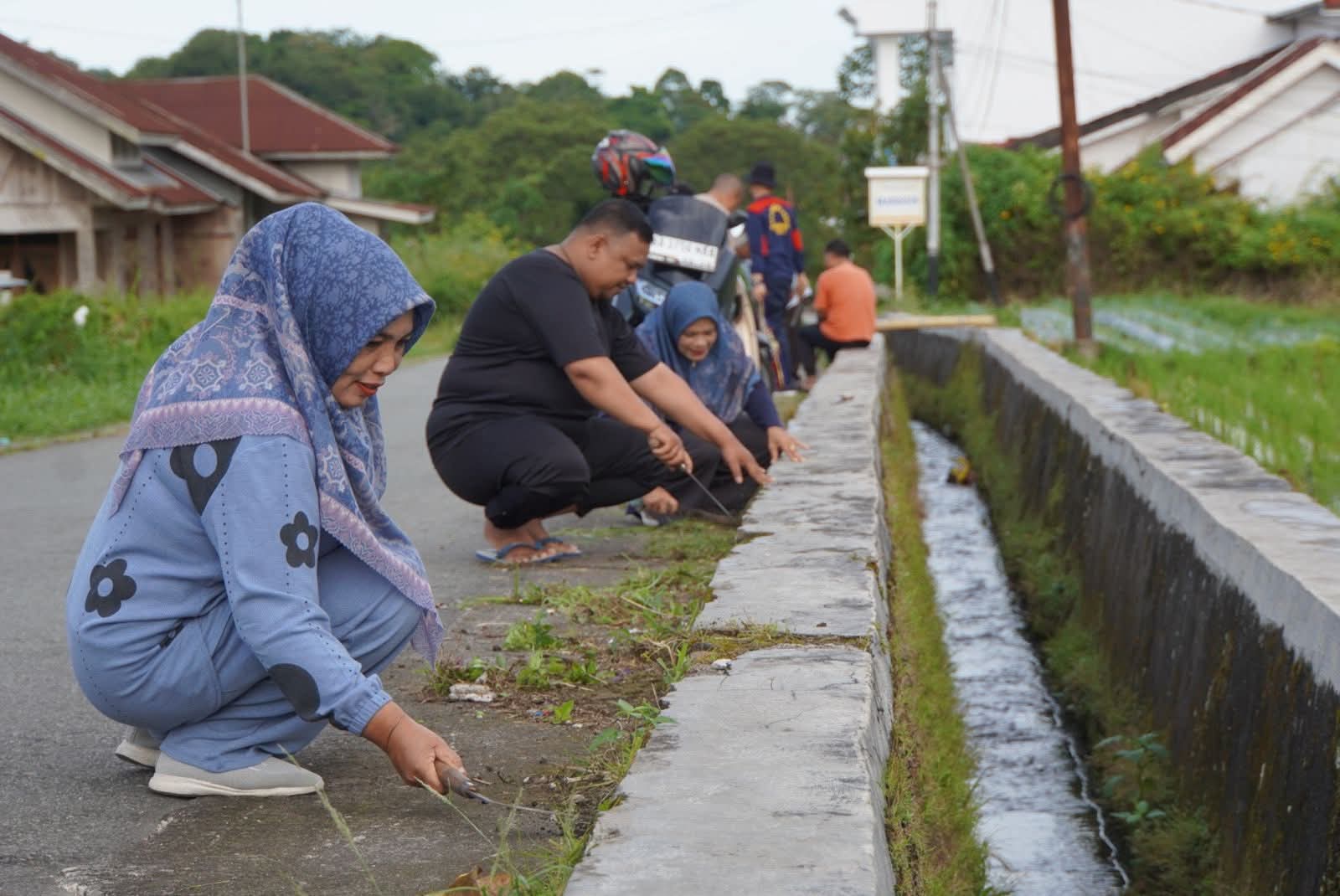 Suasana Goro bersama ASN dan masyarakat