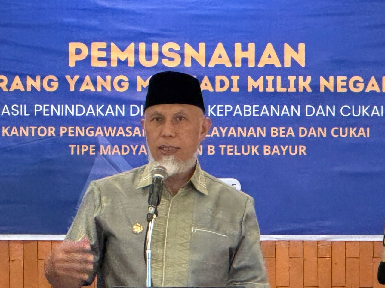 Gubernur Sumatera Barat, Mahyeldi Ansharullah. Foto Adpsb.