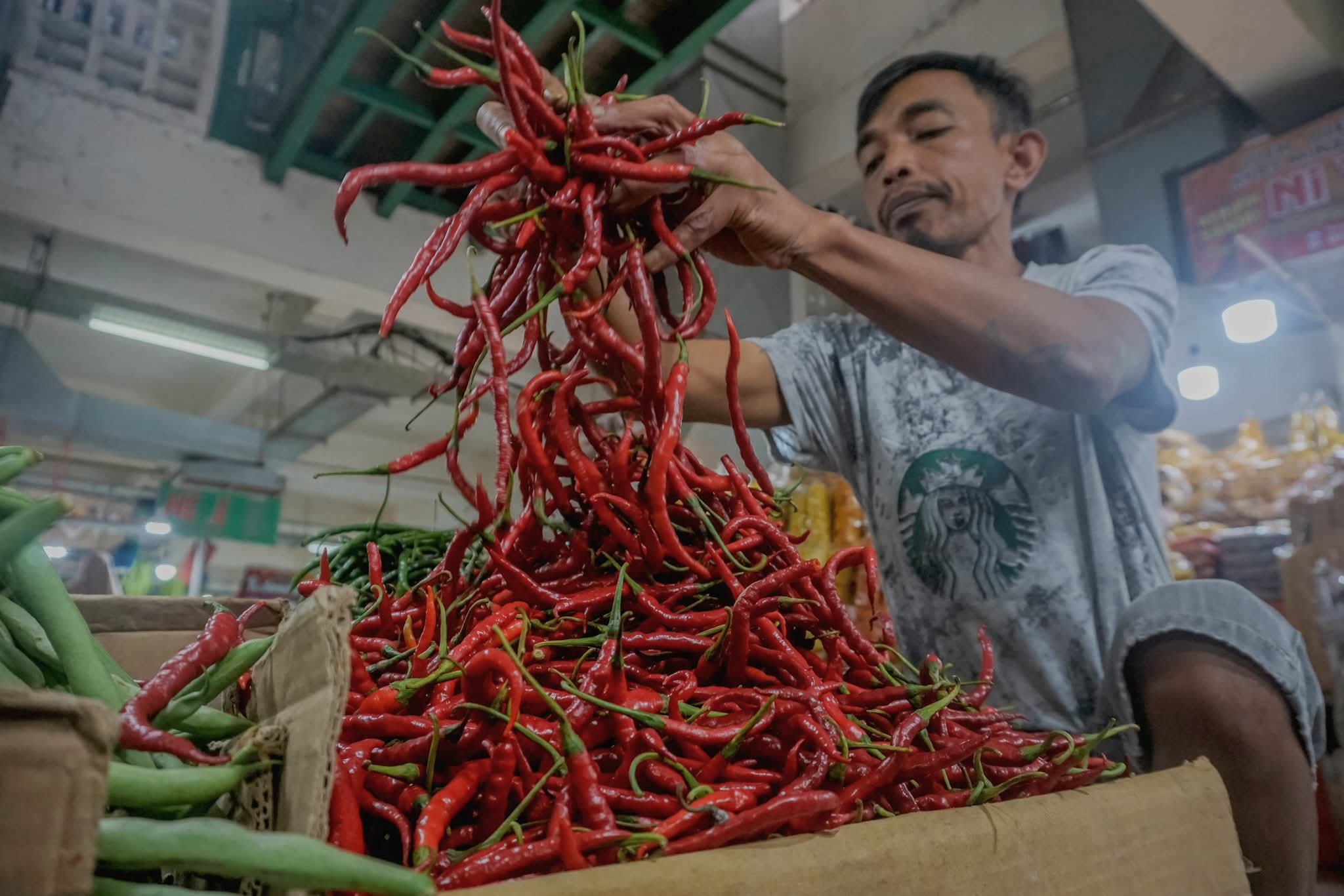 Pedagang cabai di Pasar Pusat Padang Panjang.
