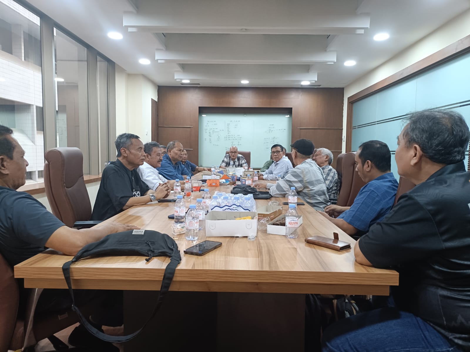 Rapat Forum Wartawan Kebangsaan di Jakarta, menyoroti program MBG yang menimbulkan masalah keracunan hampir di seluruh Indonesia. Foto ist.