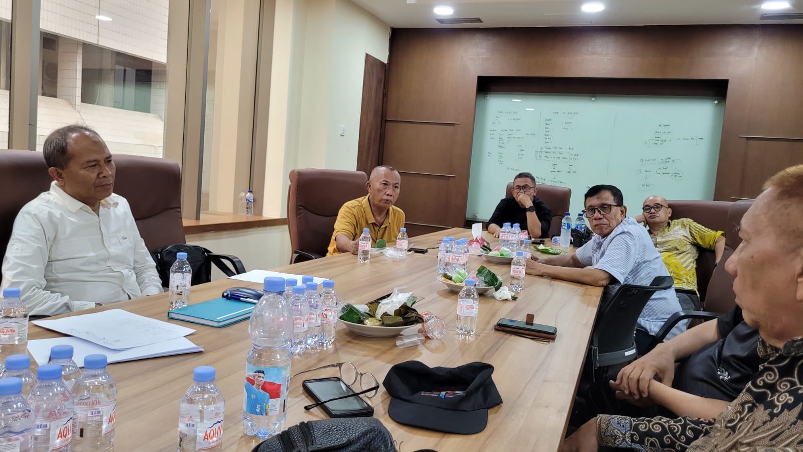 Diskusi wartawan senior yang tergabung dalam Forum Wartawan Kebangsaan FWK soal dunia pendidikan, di Jakarta, Jumat (17/10/2025). Foto ist.