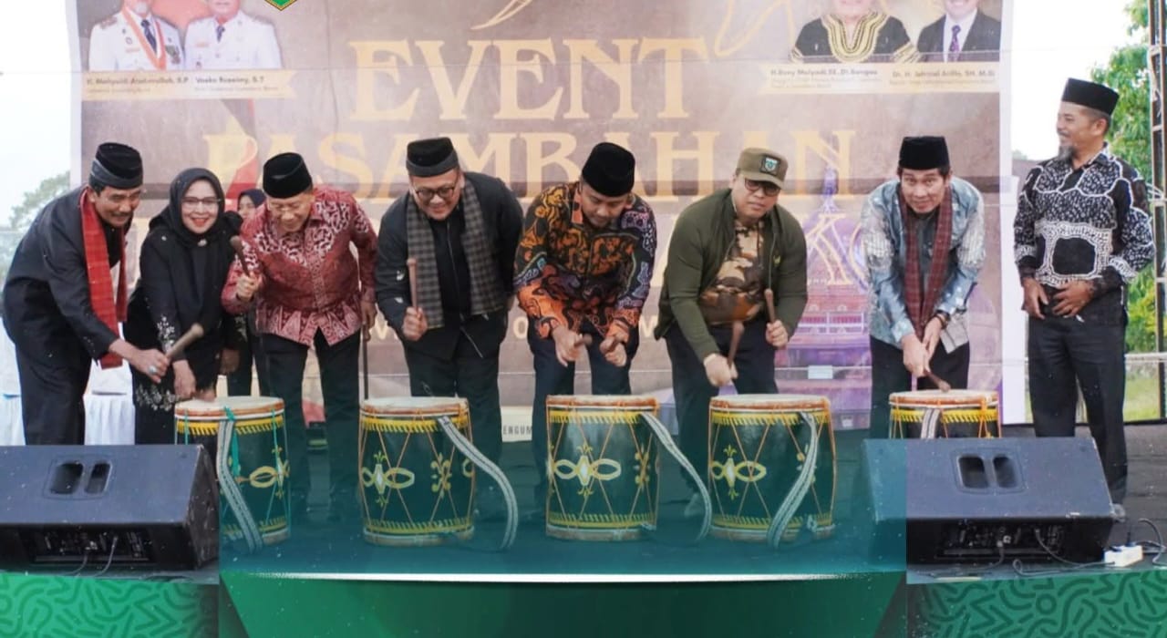 Wagub Sumbar, Vasco, saat meresmikan festival pasambahan kato se Pabasko, Sabtu, (1/11/2025) kemaren.