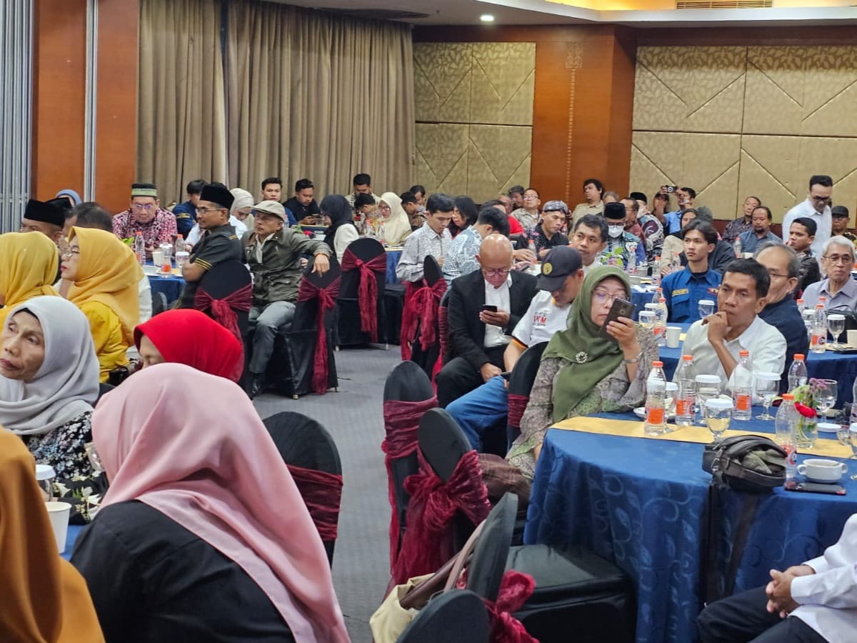 Silaturahmi Perantau Minangkabau bersama organisasi masyarakat Minang, filantropi, dan NGO di Hotel Balairung, Jakarta, Sabtu malam (10/1/2026) dihadiri Gubernur Sumbar Mahyeldi. Foto Adpsb. 
