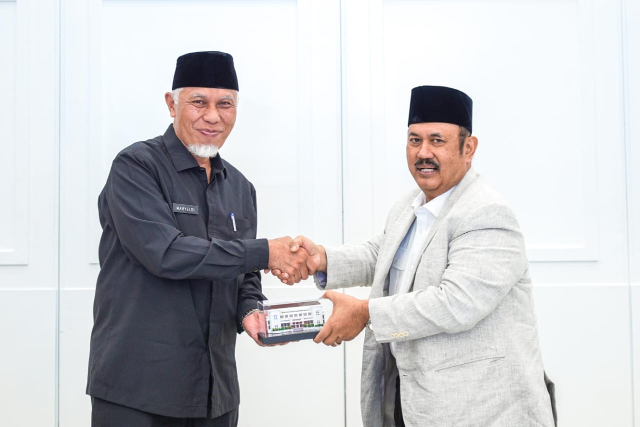 Gubernur Sumbar, Mahyeldi Ansharullah bersama Kementerian PPN/Bappenas di Jakarta, Senin (23/2/2026). Foto Adpsb. 
