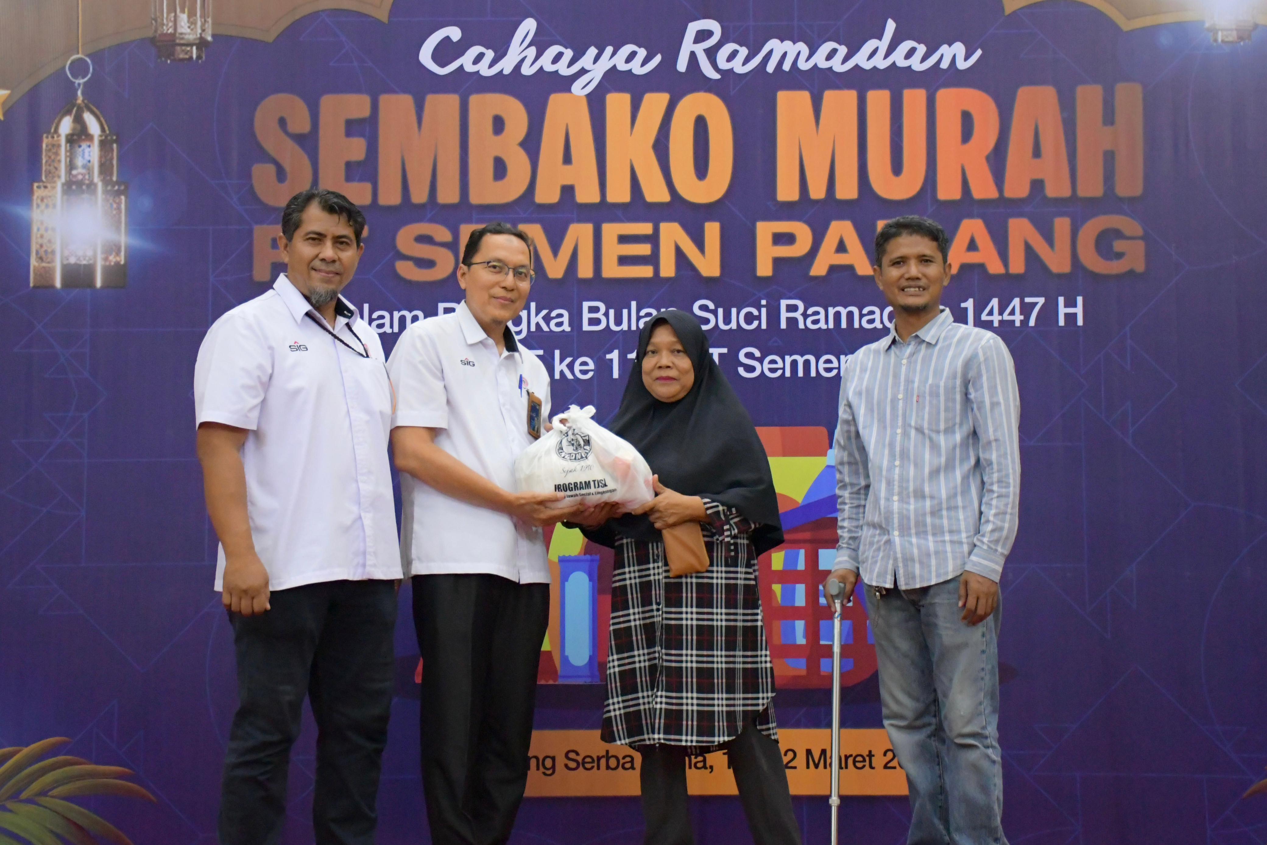 Ramadan dan Sambut HUT ke-116 Tahun, Semen Padang Gelar Sembako Murah Cahaya Ramadan