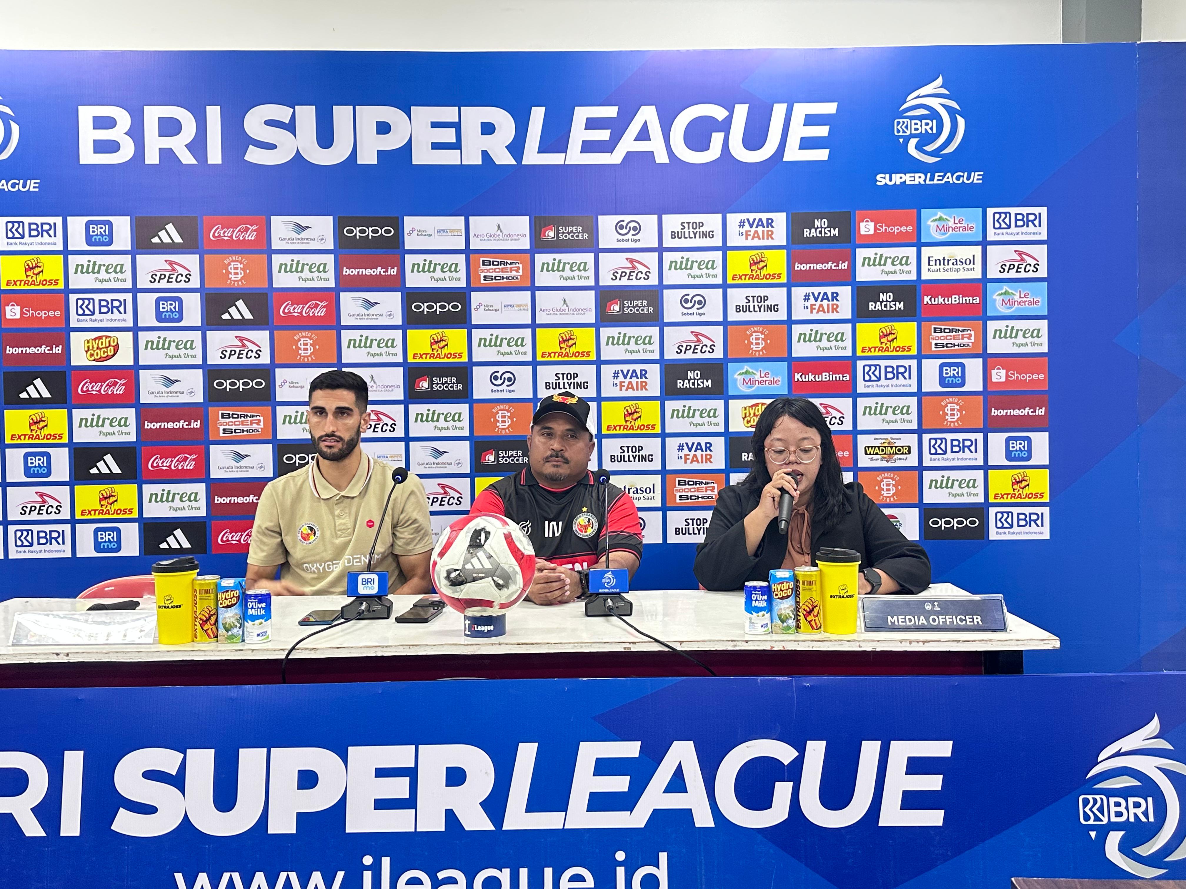 Konferensi Pers Semen Padang FC (Foto: Semen Padang FC)