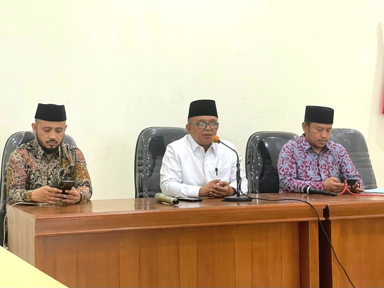 Pengurus LPTQ Sumbar menggelar Rapat di Ruang Pertemuan Masjid Raya Syekh Ahmad Khatib Al Minangkabawi Sumbar, Jumat (8/5/2026). Foto Adpsb. 