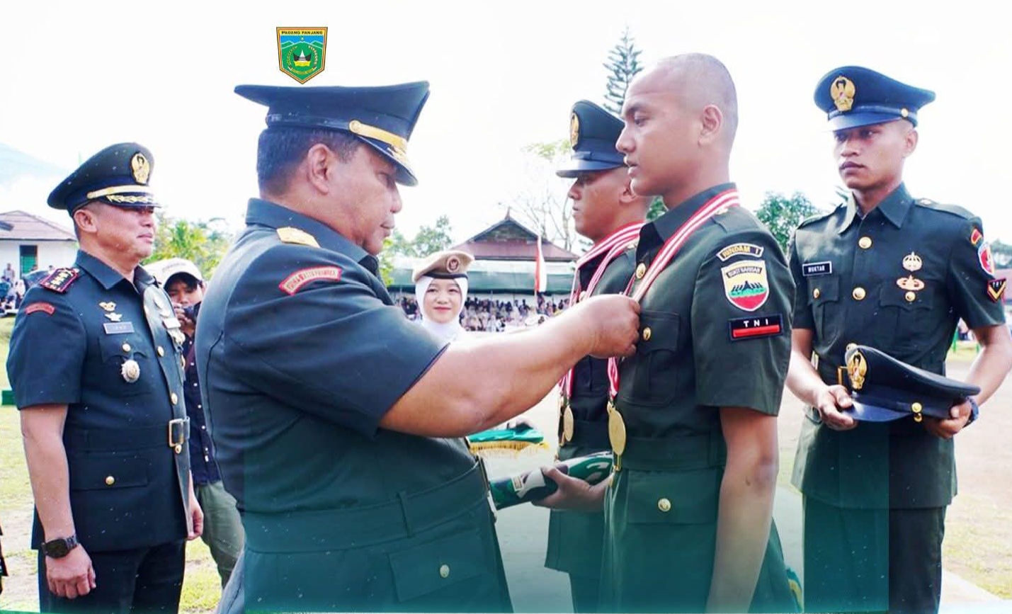 Suasana pelantikan.