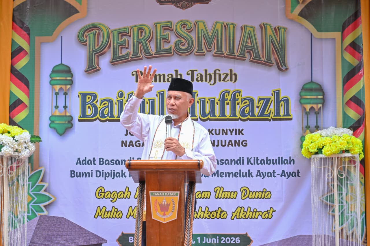 Gubernur Sumatera Barat, Mahyeldi meresmikan Rumah Tahfiz Baitul Huffazh di Jorong Padang Kunyik, Nagari Bungo Tanjung, Kecamatan Batipuh, Kabupaten Tanah Datar. Foto Adpsb. 