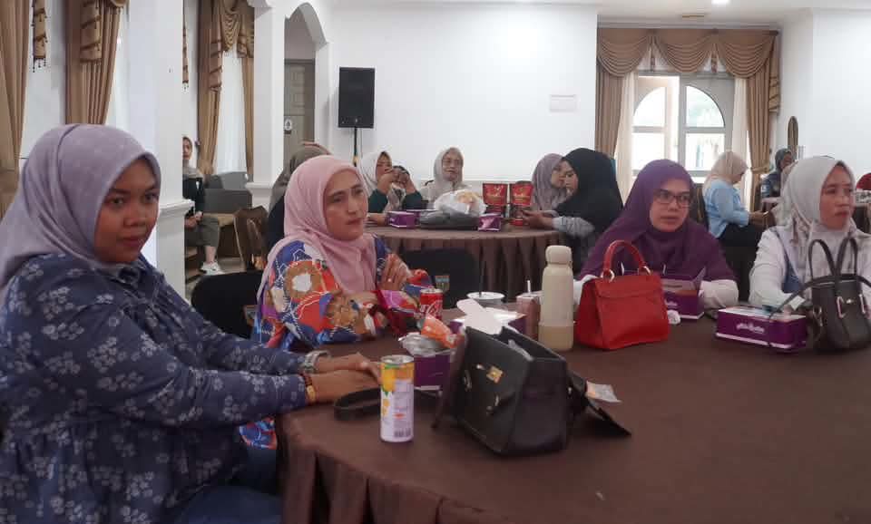 Pelaku UMKM Padang Panjang saat ikuti diskusi pengembangan usaha.