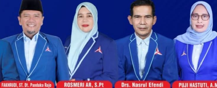 Jajaran pengurus DPC Partai Demokrat Kota Padang Panjang.