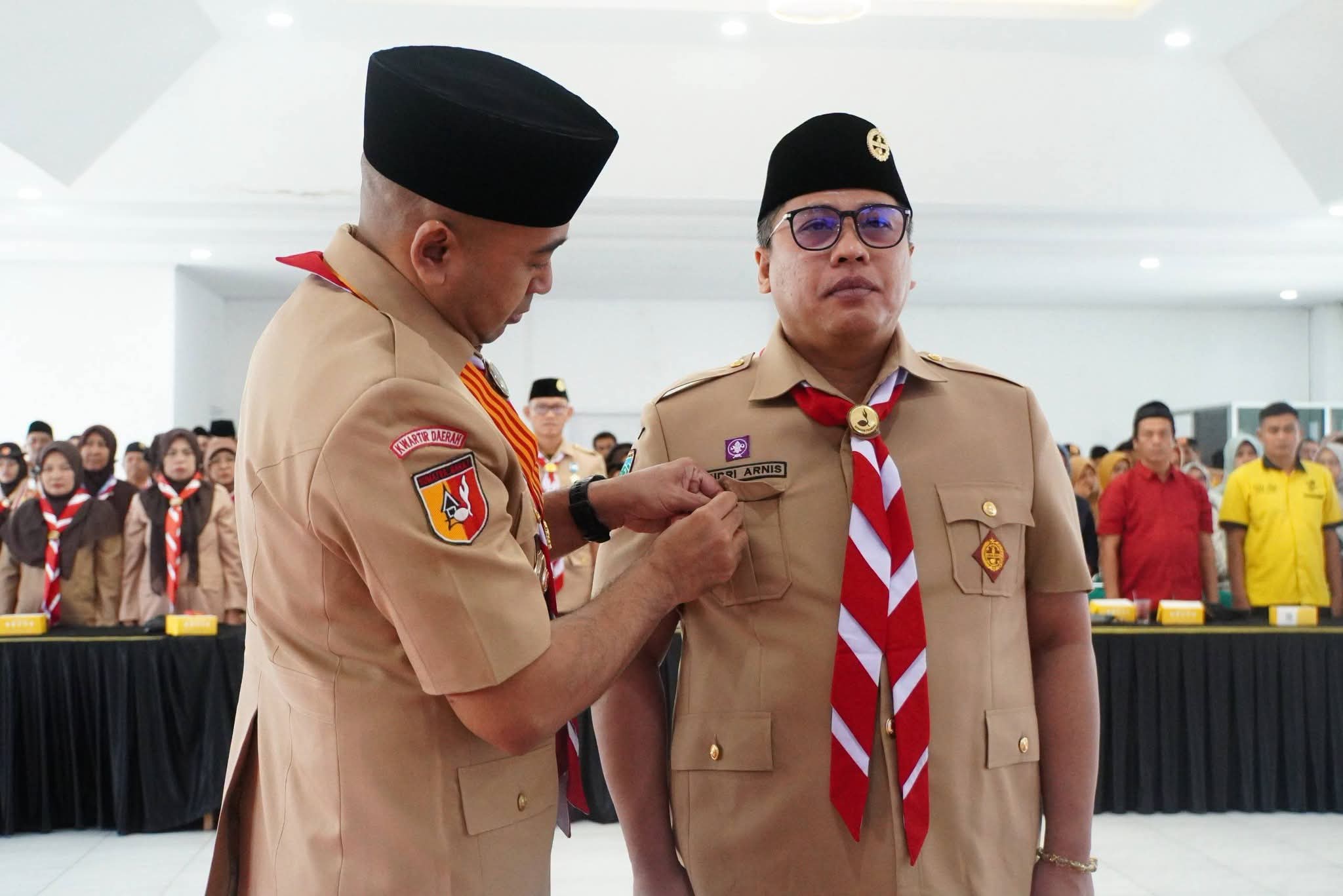 Wako Hendri Arnis dipercaya  sebagai Mabicab Pramuka Padang Panjang .