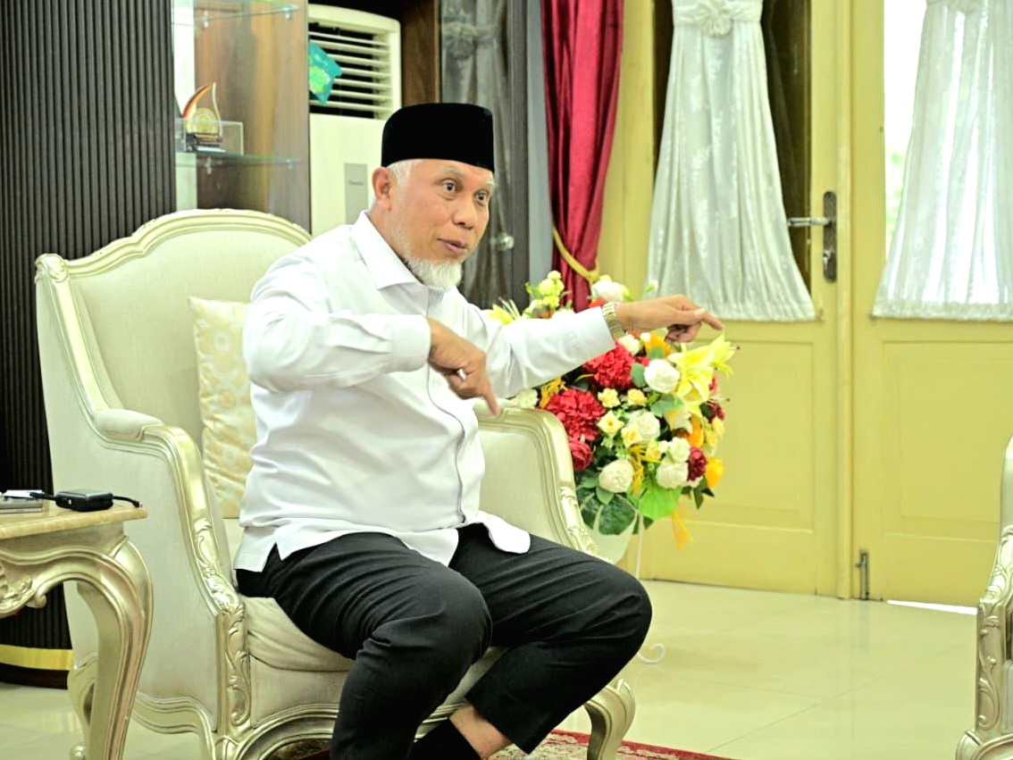 Gubernur Sumatera Barat, Mahyeldi Ansharullah. Foto Adpsb. 