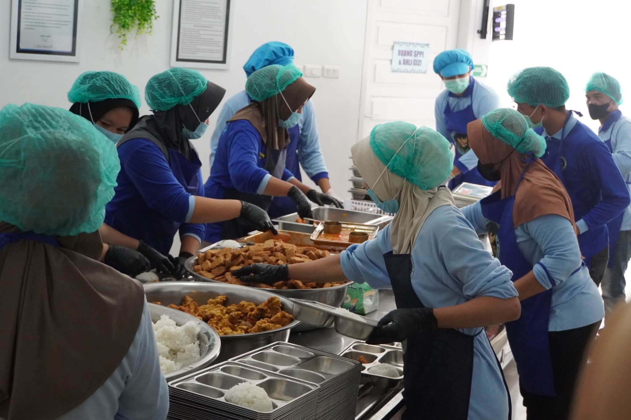 Tim Satgas MBG Padang Panjang, saat lakukan monitoring disalah satu dapur SPPG