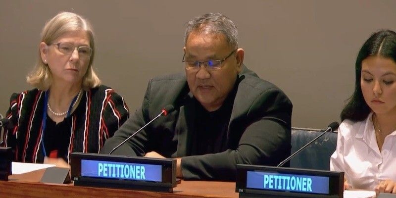 Teguh Santosa (tengah) hadir untuk keempat kalinya sebagai petisioner untuk sengketa Sahara Maroko pada pertemuan Komite 4 PBB tahun ini. Foto ist.