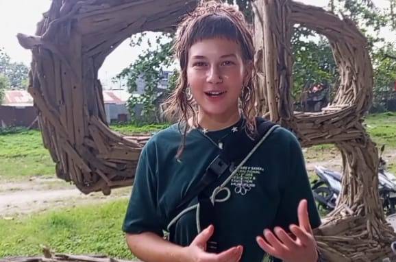Ema Kissova pematung asal Slovakia (Foto: Diah Utami).