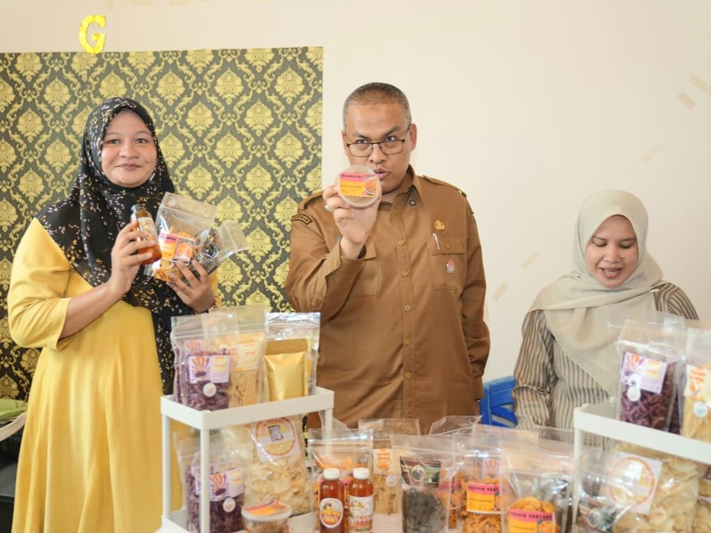 Sekretaris Daerah Provinsi Sumatera Barat Arry Yuswandi (tengah) meninjau lokasi NCH Pangian, Tanah Datar. Foto Adpsb. 