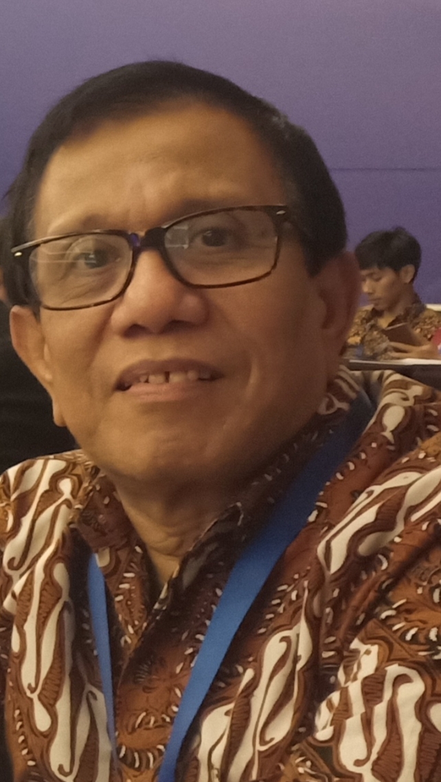 Hendry Ch Bangun, mantan Wakil Ketua Dewan Pers, wartawan senior di Jakarta.