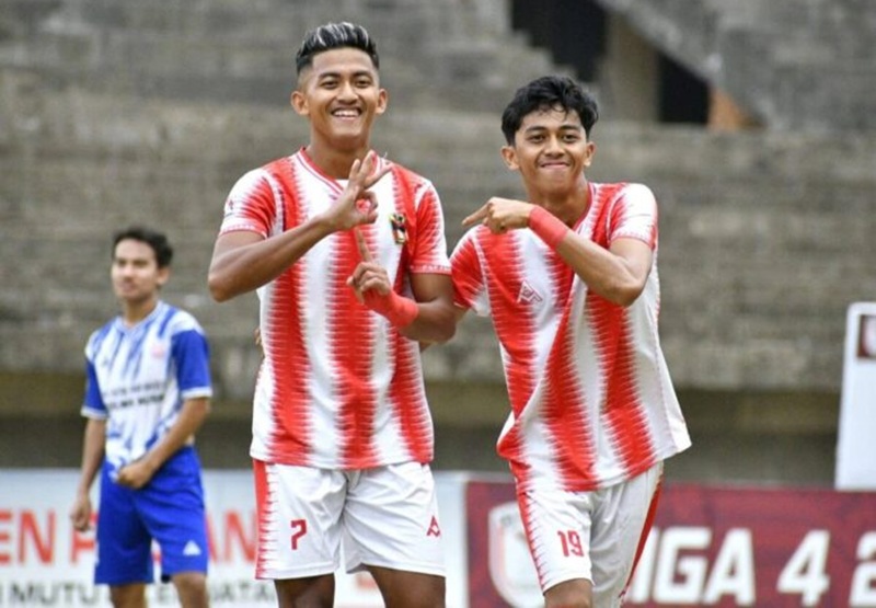 Penyerang PSP Padang, Carel Syadef catatkan hattrick di laga vs Kompak Kampung Pisang