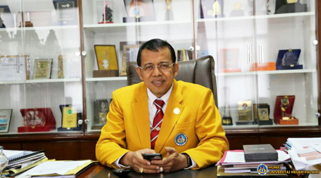 Rektor UNP Prof. Ganefri